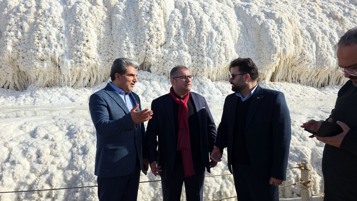 نقش‌آفرینی مجتمع پتاس خوروبیابانک در توسعه صنعتی و گردشگری شرق استان اصفهان