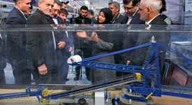 بازدید رئیس جمهور و جمعی از اعضای دولت از نمایشگاه «پیشگامان پیشرفت»