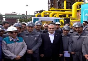 همزمان با دهه مبارک فجر؛ سومین مگامدول شرکت توسعه آهن و فولاد گل‌گهر با حضور رئیس‌جمهور افتتاح شد