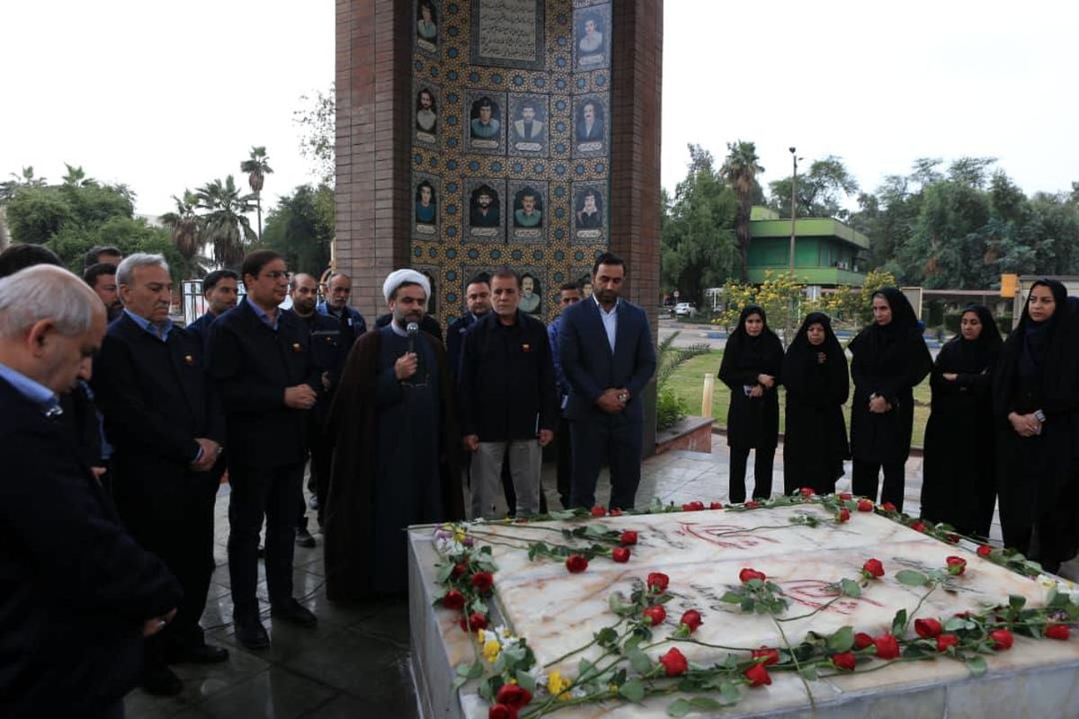 گرامی داشت سالروز خاکسپاری شهدای گمنام فولاد خوزستان