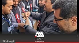 اهدای شال عزای «آقای شهید ایران» از سوی وزیر صمت به همکاران مستقر در موکب شرکت معدنی و صنعتی گل‌گهر