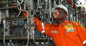 تاثیر مستقیم سیاست بر صنعت آفریقا