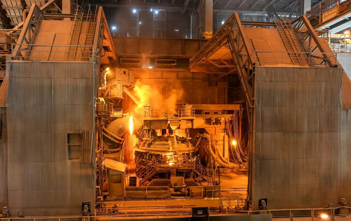 صرفه‌جویی 510 میلیارد ریالی در هزینه انرژی کوره‌های قوس الکتریکی فولاد هرمزگان