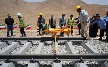 با ریل ذوب آهن اصفهان، خاش به ایرانشهر می رسد