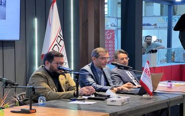 سخنرانی دکتر بهروز کریمی مدیر آزمایشگاه های مرکز   