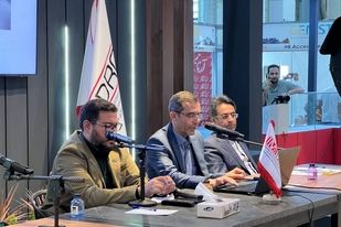 سخنرانی دکتر بهروز کریمی مدیر آزمایشگاه های مرکز   