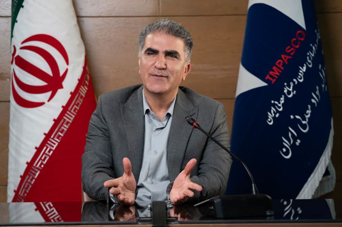 معدن بدون رسانه یعنی توسعه بدون اعتماد/ روابط عمومی انتقال دهنده تفکر و اعتماد است
