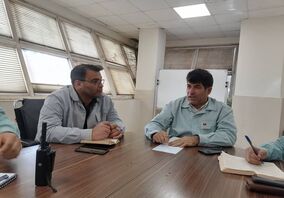 برگزاری جلسه ارتباط با کارکنان، مدیریت منابع انسانی و امور اجتماعی شرکت صنعت فولاد شادگان با کارکنان واحد تولید و بهره‌برداری