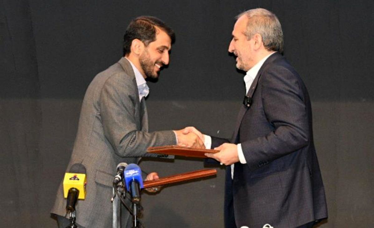 فولاد مبارکه با شرکت ملی گاز ایران و شرکت پتروشیمی خلیج فارس تفاهم‌نامه همکاری منعقد کرد