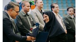 به مناسبت ولادت حضرت زینب (س) و روز پرستار برگزار شد؛ آیین تجلیل از پرستاران منطقه گل‌گهر