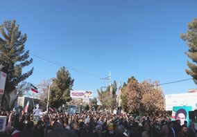  حضور پرشور پرسنل شرکت آلومینای ایران در راهپیمایی یوم الله ۲۲ بهمن 