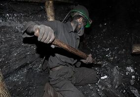 بیست‌و‌هفتمین سالگرد حادثه معدن ذغال سنگ سنگرود/ معادن همچنان جان می‌گیرند!

