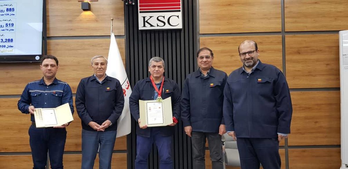 با حضور مدیرعامل شرکت انجام شد؛اعطای نشان طلای ایمنی به معاون بهره‌برداری و تقدیر از رییس ایمنی در حوزه بهره‌برداری