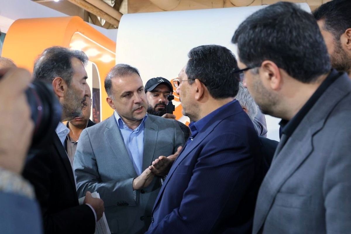 بازدید وزیر صمت از غرفه شرکت ملی صنایع مس ایران در نمایشگاه ایران کانمین ۲۰۲۵
