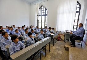  برنامه نمایندگان برای رتبه‌بندی معلمان طرح مهرآفرین در لایحه افزایش حقوق کارکنان دولت
