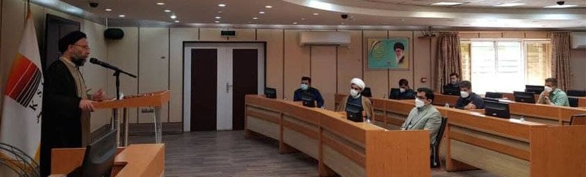  هدایت و تربیت در اموری که انسان محور آن می باشد، بسیار مهم است