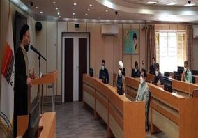  هدایت و تربیت در اموری که انسان محور آن می باشد، بسیار مهم است
