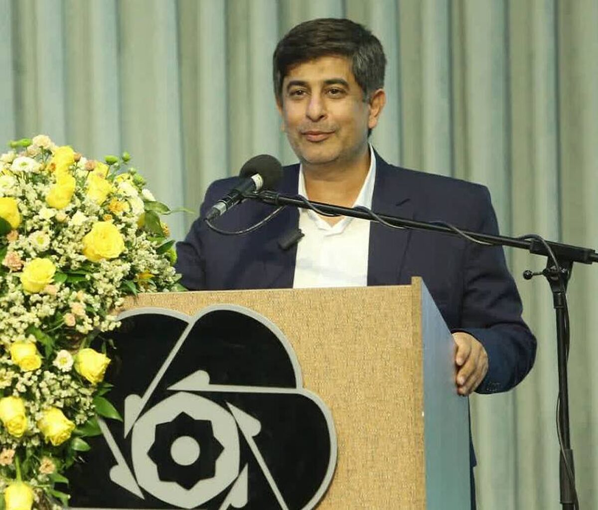 مدیرعامل گروه فولاد مبارکه: کارگران و مهندسان فولاد مبارکه قهرمانان اصلی بازسازی هستند

