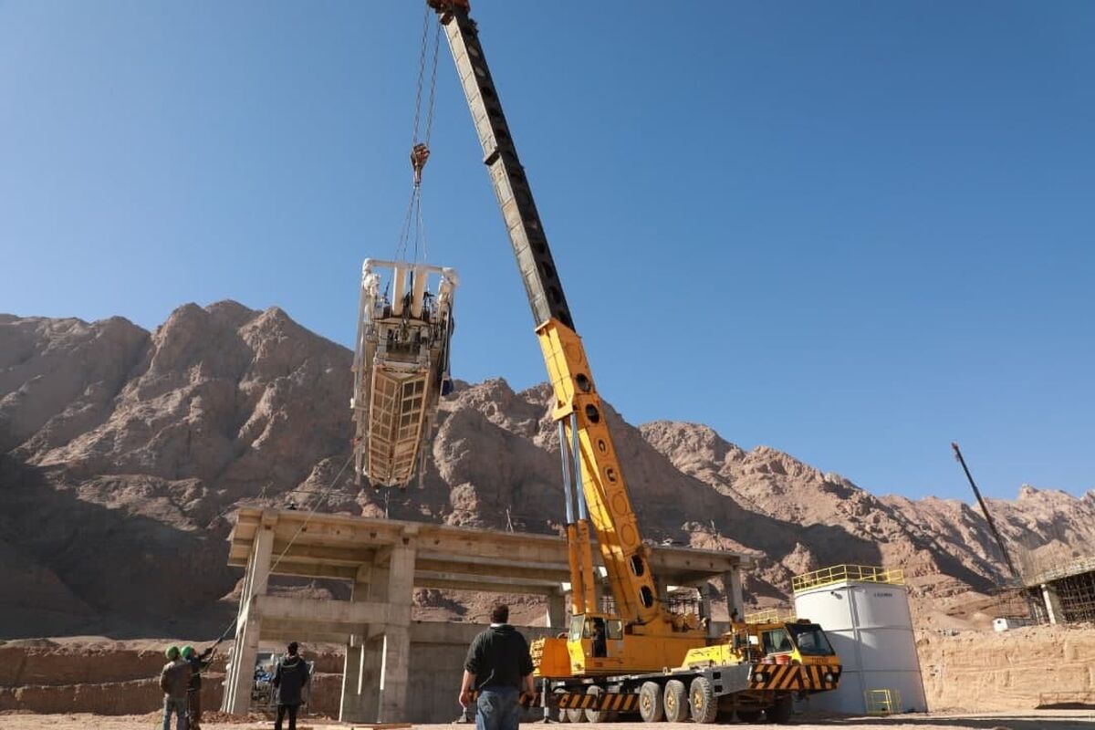 اتمام فرآیند نصب سیستم فیلتر پرس کارخانه فرآوری سرب و روی مهدی آباد / استفاده از "های تک" در ساخت فیلترپرس مجتمع