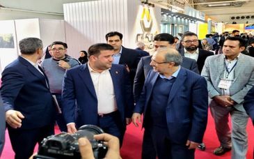 بازدید معاون وزیر صمت و رئیس هیات عامل ایمیدرو از غرفه شرکت فولاد خوزستان
