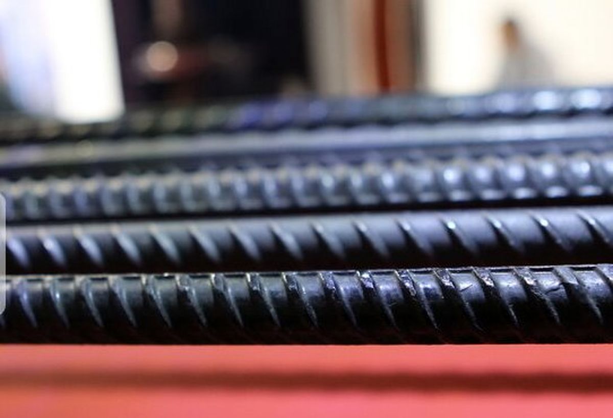 التهاب بازار فولاد وسیمان فروکش کرد