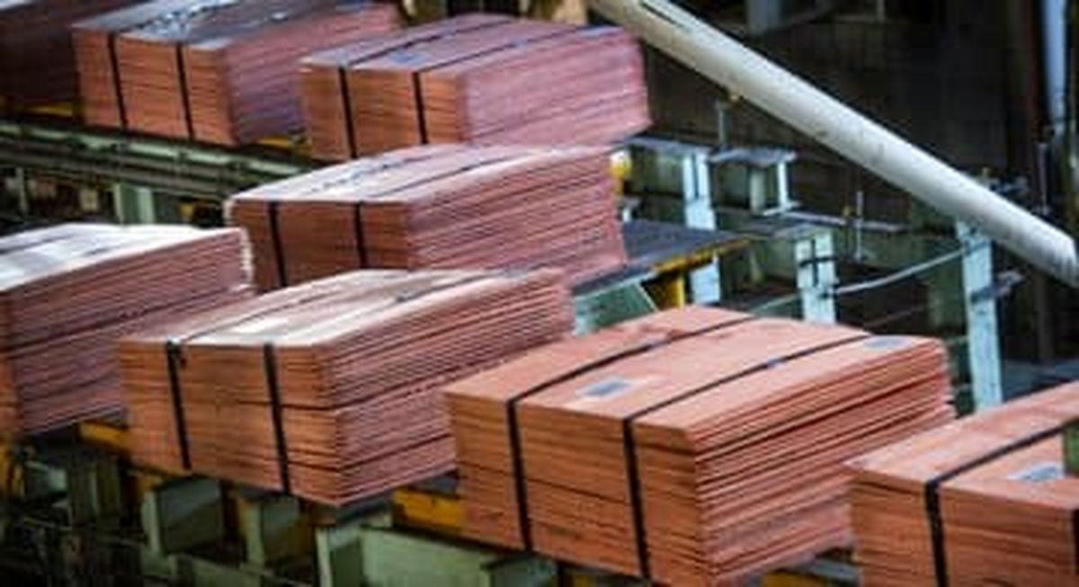 کاهش قیمت مس به دنبال بحران یک شرکت ساختمانی در چین و افزایش دلار