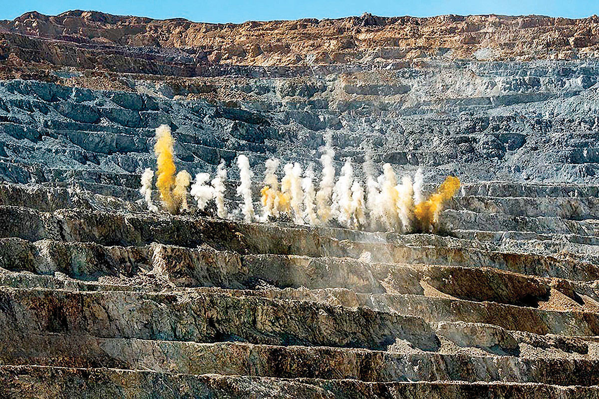 میزان رعایت استانداردهای زیست‌محیطی‌ در بخش معدن بررسی شد؛ آسیب‌های معدن‌کاری آلاینده