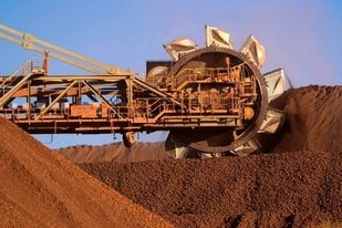 نگرانی دولت استرالیا از تکاپوی شرکت دولتی منابع معدنی چین در بازار سنگ آهن