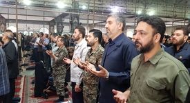 به مناسبت آغاز هفته بسیج انجام شد؛حضور پر شور بسیجیان گروه فولاد خوزستان در نماز جمعه اهواز