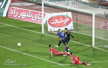 ستاره نیمکت نشین، چشم فرهاد را گرفت!

