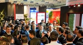بازدید رئیس جمهور و وزیر صمت از غرفه ایمیدرو در نمایشگاه بین‌المللی تجارت با اورآسیا