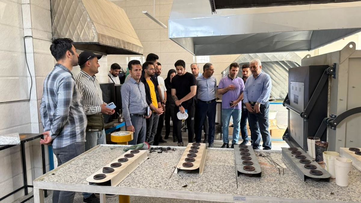 بازید دانشجویان دانشگاه تهران از مرکز تحقیقات مواد معدنی یزد