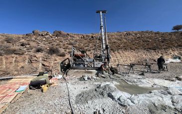 گام جدید توسعه معادن برداشته شد؛دریافت سه پروانه اکتشاف مرحله دوم در استان کرمان توسط ایمیدرو