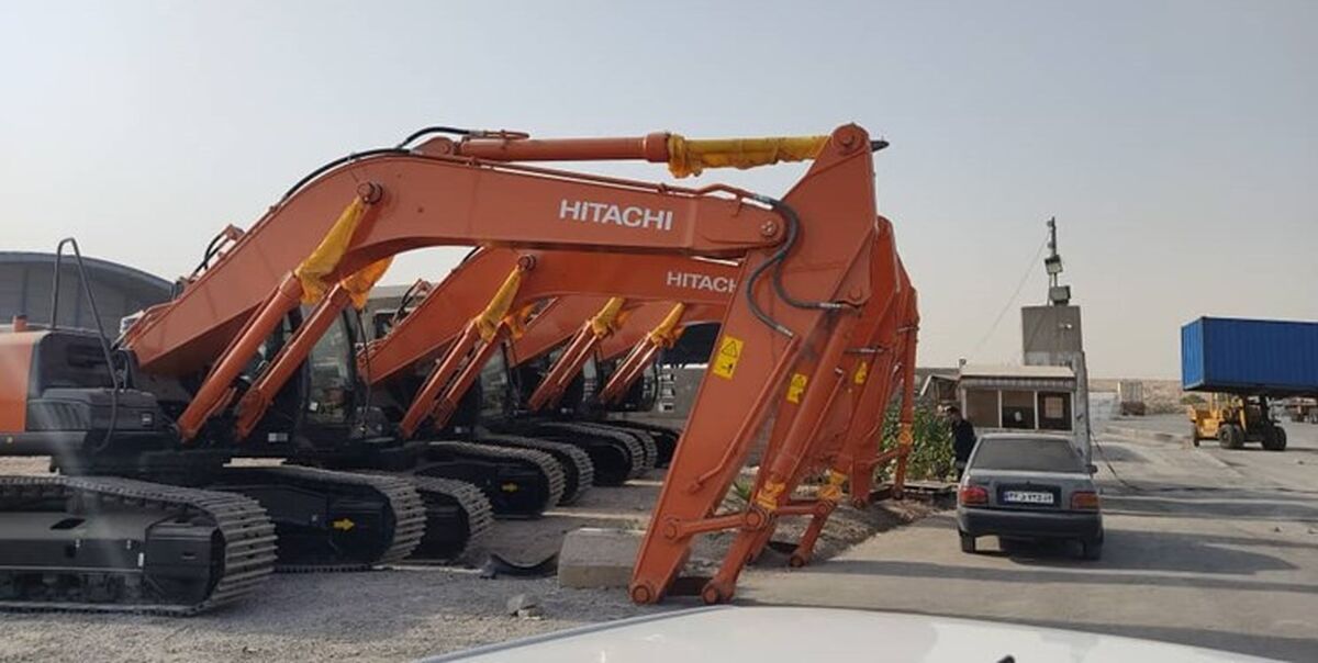 تأمین ماشین آلات معدن و حل تعارضات این بخش با محیط زیست در اولویت دولت باشد