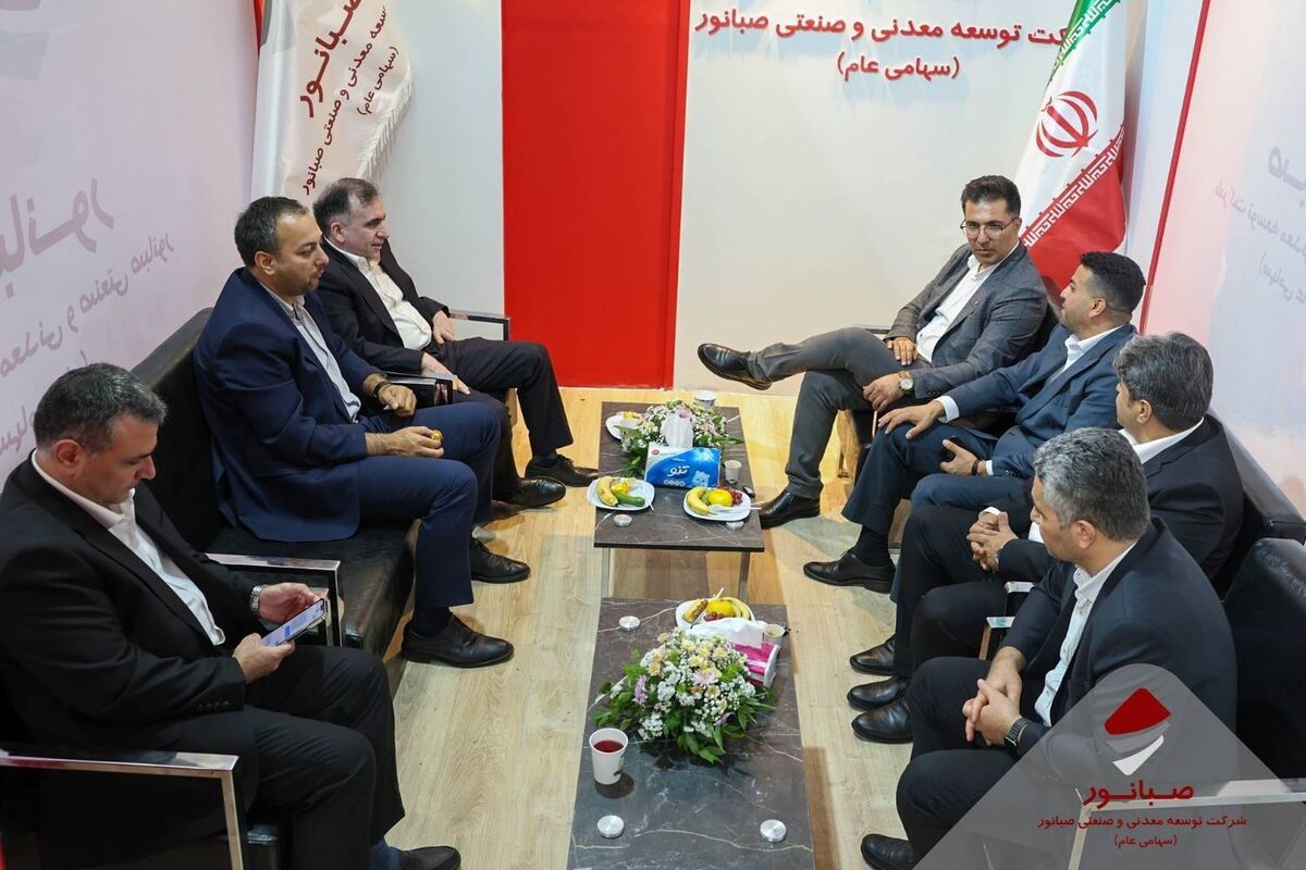 آغاز به کار نمایشگاه معدن همدان با استقبال از غرفه صبانور

