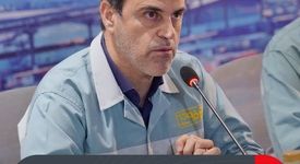 فولاد مبارکه در تولید برق خورشیدی چراغ اول در کشور را روشن کرد