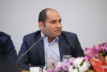 REZ04057