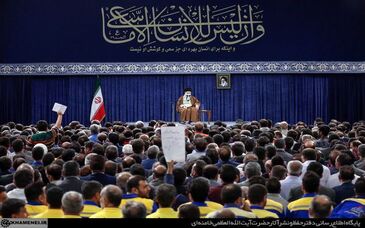  تجدید بیعت فولادمردان خوزستانی با مقام‌ معظم رهبری در هفته بسیج کارگری