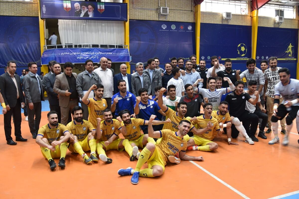 گهرزمین قهرمان و به لیگ برتر فوتسال کشور صعود کرد 