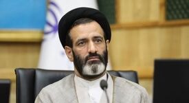 بسته نجات صنعت خودرو روی میز

