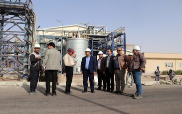 بازدید شه بخش مدیر عامل شرکت آلومینای ایران از پروژه هیدرات‌های ویژه 