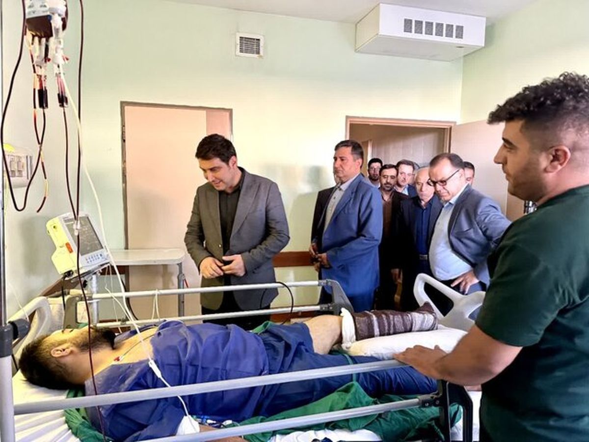 عیادت استاندار کردستان از مجروح حادثه معدن سقز/ رسیدگی به پرونده با جدیت دنبال می شود