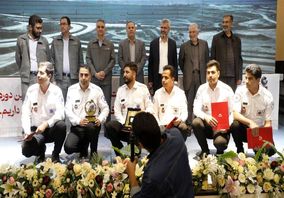 معدن 5 گل گهر مقام قهرمانی کسب کرد