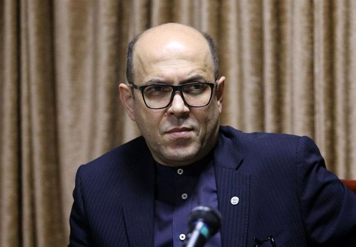 احمد سعادتمند فرهاد مجیدی را با خاک یکسان کرد