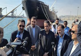 بازدید مهندس اتابک از پروژه پتروشیمی سروش انرژی پایدار  و اسکله منطقه ویژه پارسیان