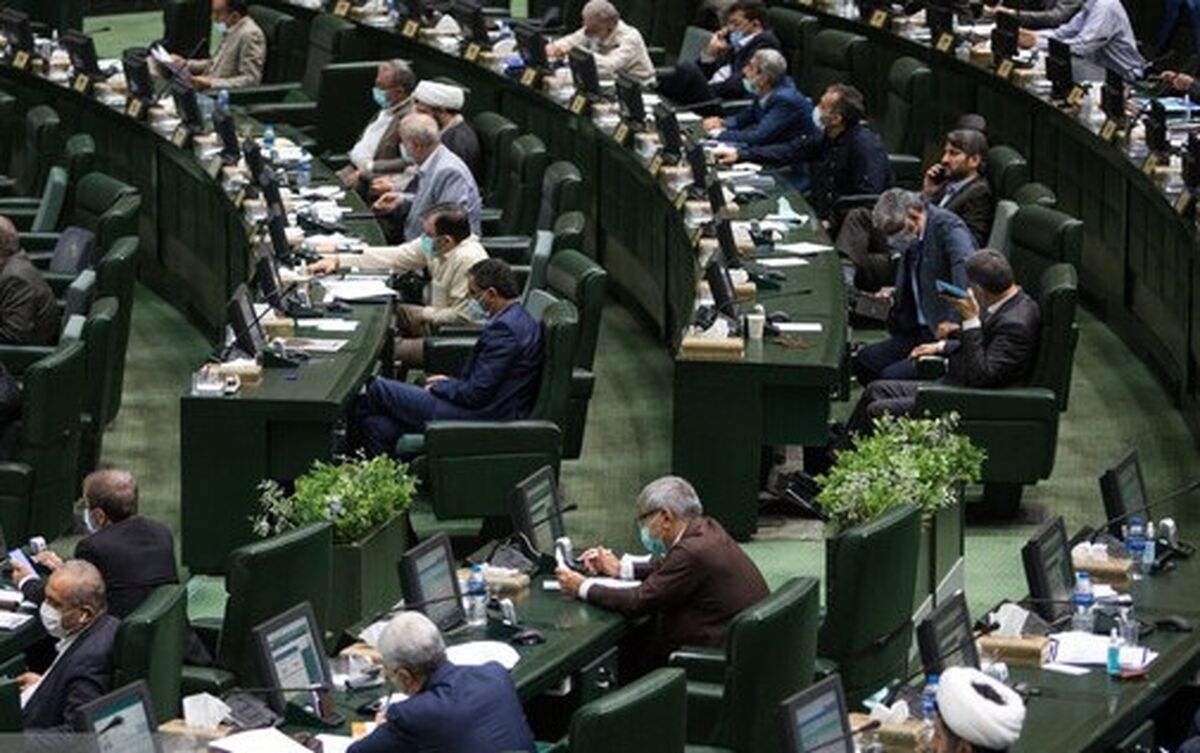 انتقاد نماینده مجلس نسبت به تاخیر در موضوع افزایش حقوق بازنشستگان