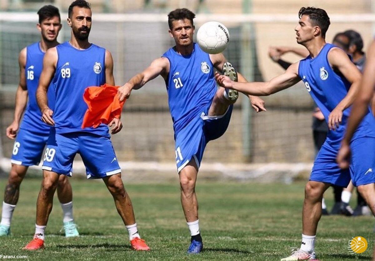 چرا استقلال هنوز خانه به دوش است؟