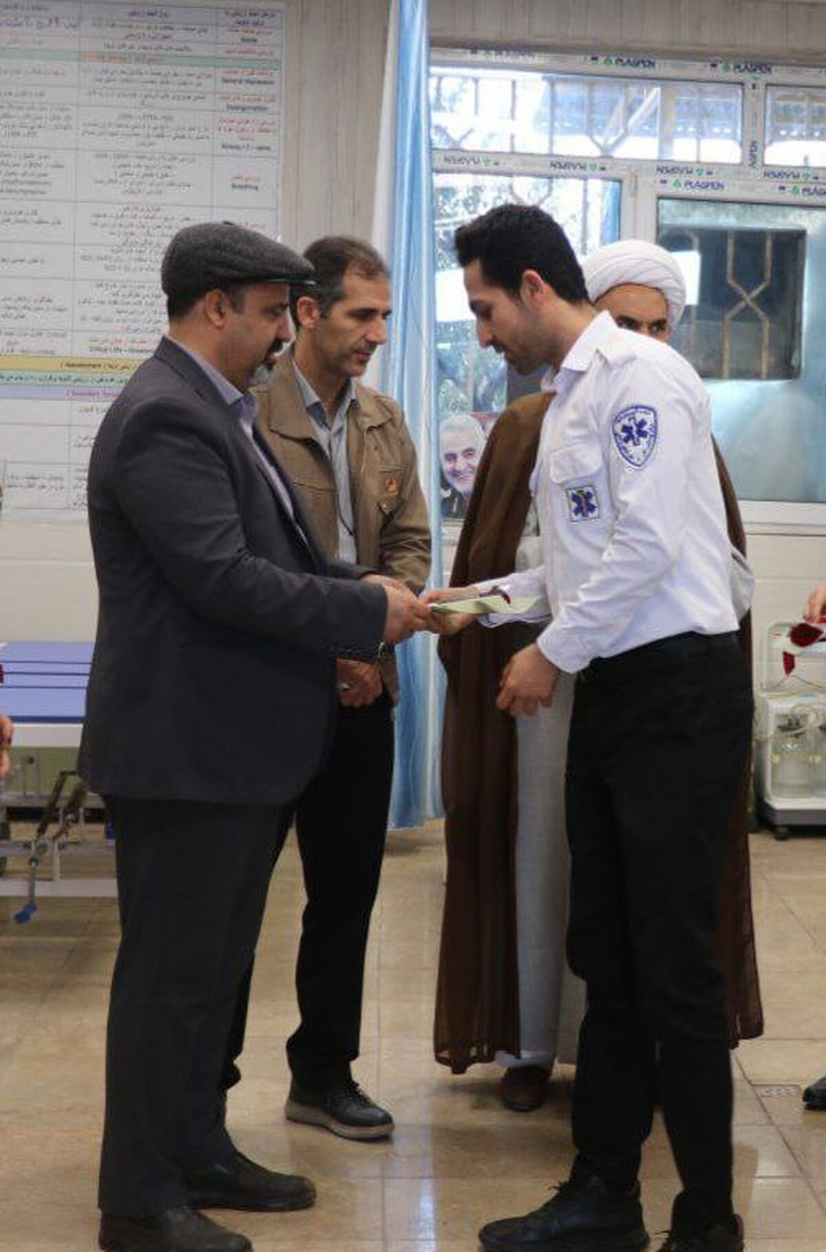 به مناسبت روز پرستار صورت گرفت : بازدید از واحد بهداشت شرکت آلومینای ایران