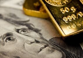از سرگیری صعود دلار و کاهش ادامه‌دار طلا

