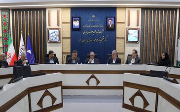 بازدید معاون پژوهشی وزارت علوم، تحقیقات و فناوری از مرکز تحقیقات مواد معدنی یزد


